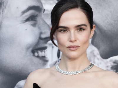 Zoey-Deutch-100.jpg