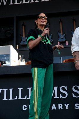 v_0010.jpg