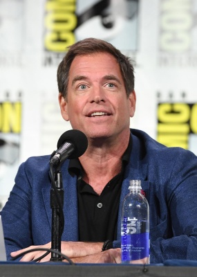 661666775_2226875165-ncis-tony-ziva-panel-_l.jpg
