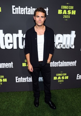 2227184660-Entertainment-Weekly-s-Annual-Comic-Con-Bash-l.jpg
