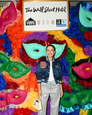 s_0009.jpg